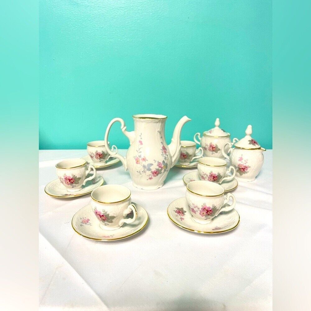 Vintage Bernadotte porcelain fine Bone  17 piece tea set made‎ in Czechoslovkia